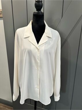 Liz Baker Cream Button-Front Women's Shirt